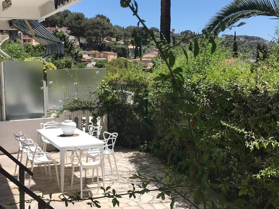 Bandol Roc Beach Vue Mer Grand T3 Face A La Plage Avec Parking Eksteriør billede