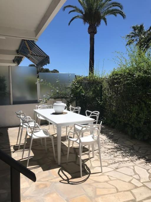 Bandol Roc Beach Vue Mer Grand T3 Face A La Plage Avec Parking Eksteriør billede