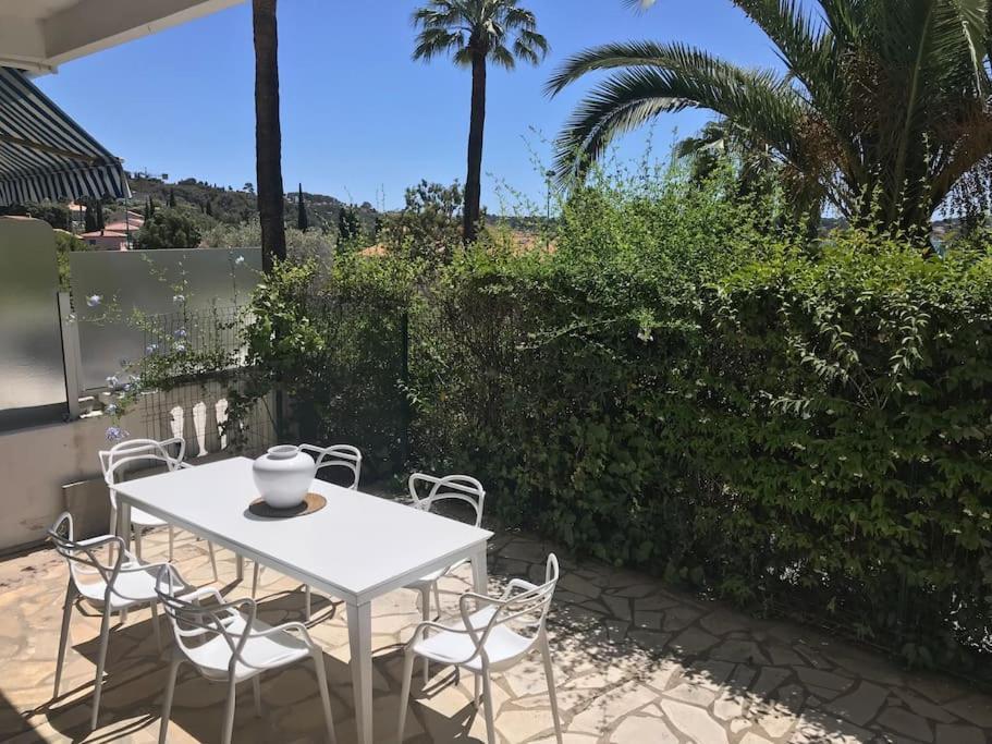 Bandol Roc Beach Vue Mer Grand T3 Face A La Plage Avec Parking Eksteriør billede