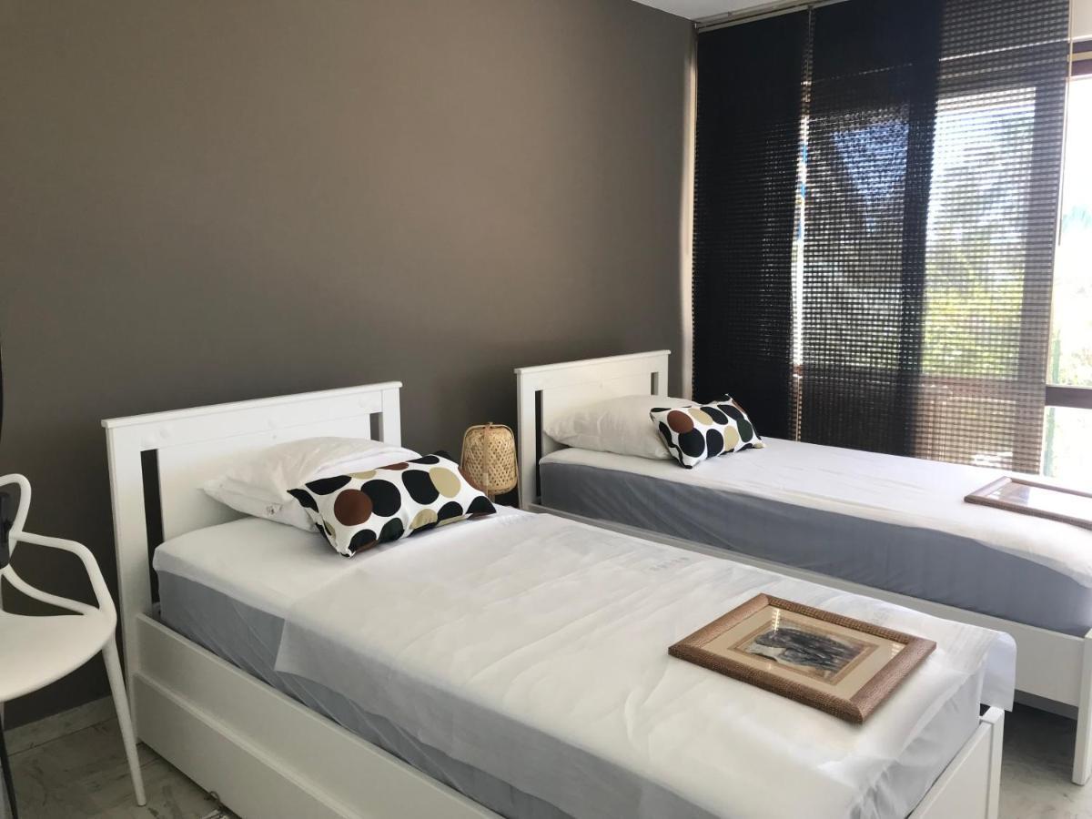 Bandol Roc Beach Vue Mer Grand T3 Face A La Plage Avec Parking Eksteriør billede