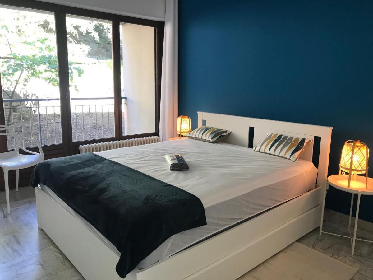 Bandol Roc Beach Vue Mer Grand T3 Face A La Plage Avec Parking Eksteriør billede
